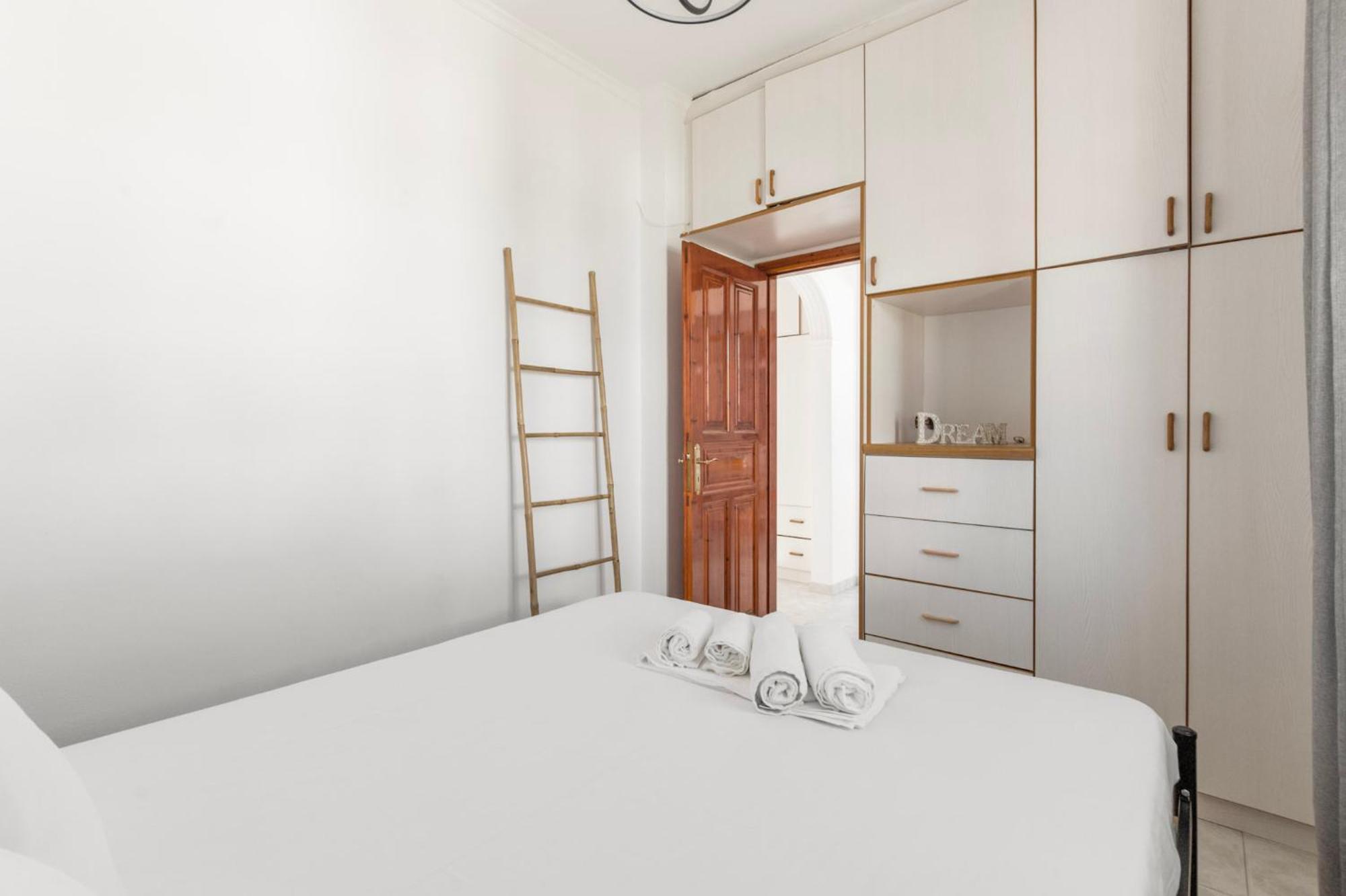 Blue House Apartment Naousa  Bagian luar foto